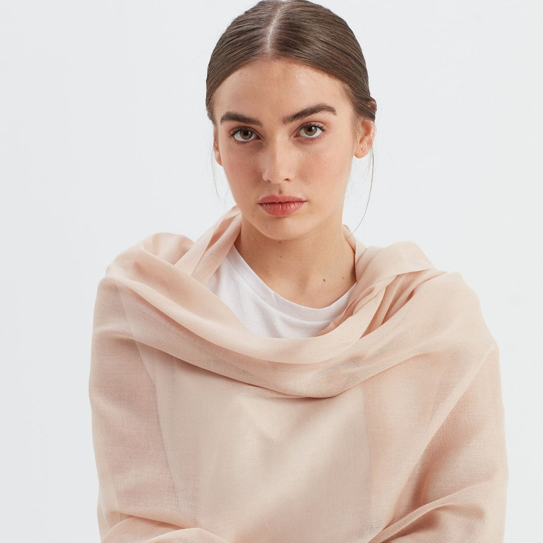 The Story of Pashmina – From Kashmir to Your Wardrobe