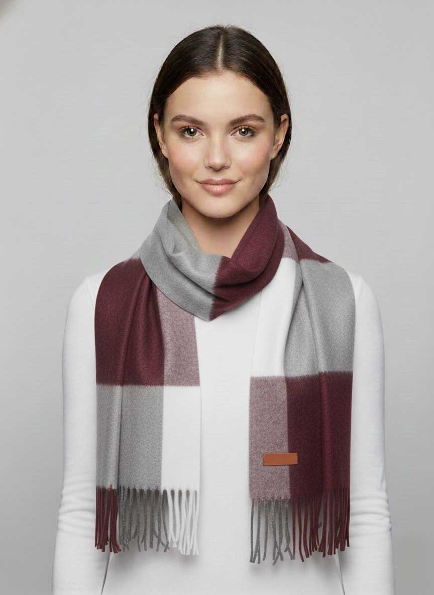 Cashmere Knot preloved Cashmere muffler – luxurious handcrafted softness and timeless elegance