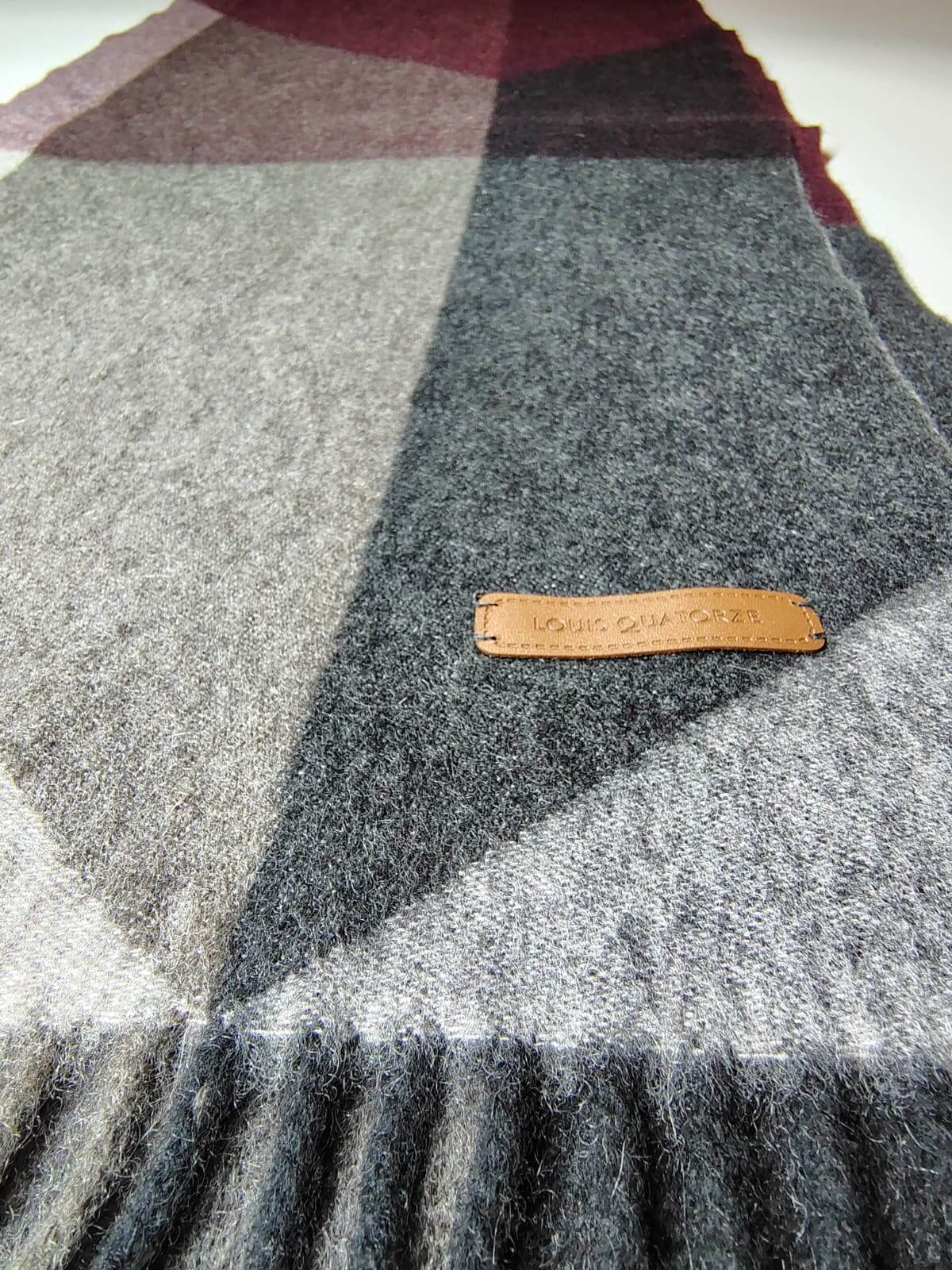 Cashmere Knot preloved Cashmere muffler – luxurious handcrafted softness and timeless elegance