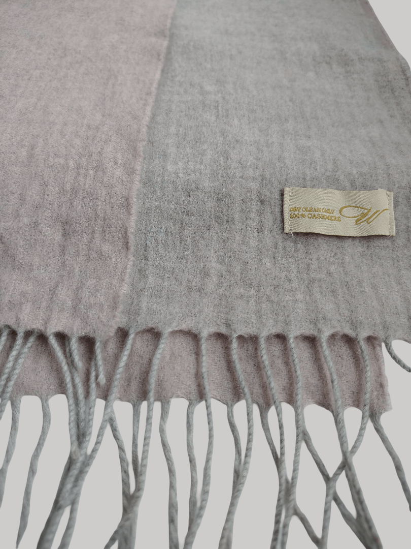 Cashmere Knot double-sided lace cashmere scarf and muffler from Ireland, pink and light gray color