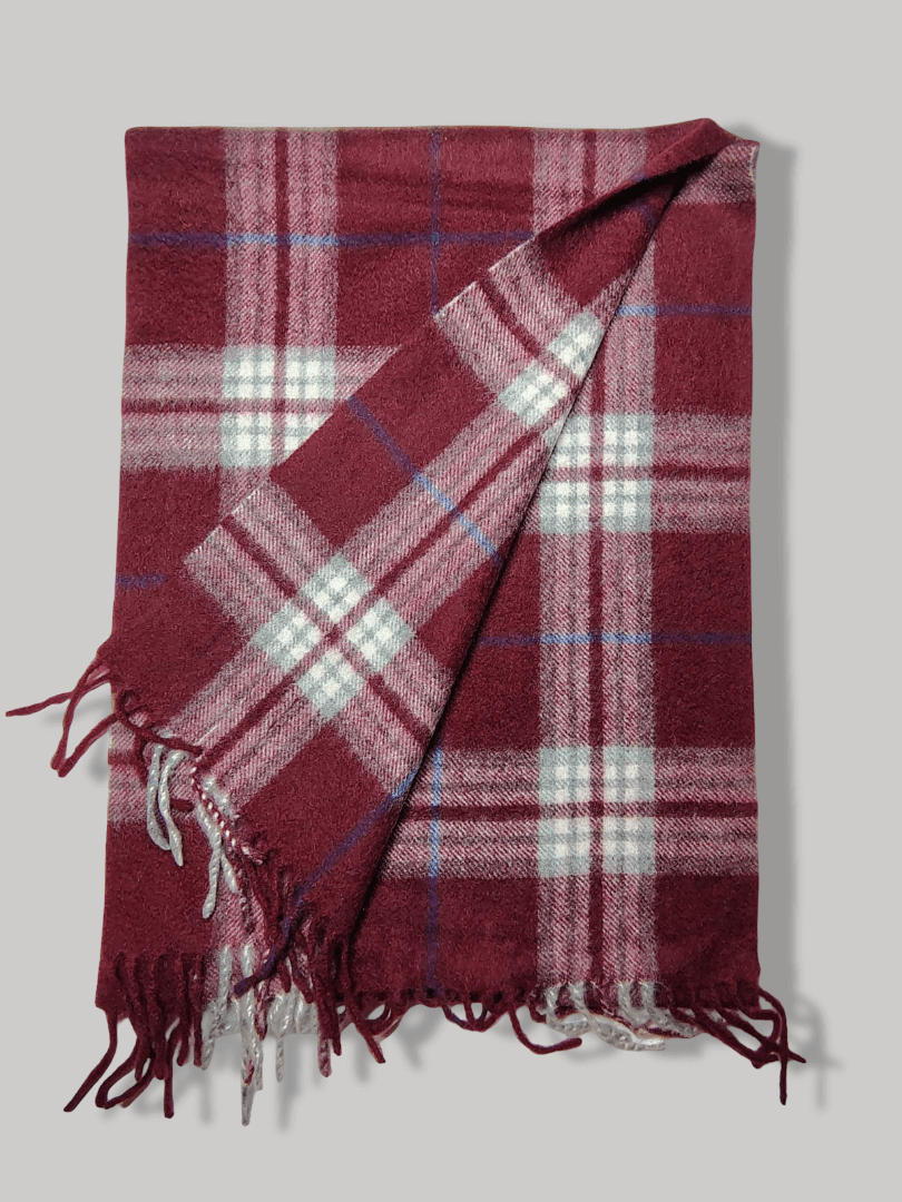 Preloved Countees Mara pure cashmere scarves and muffler from Ireland in red color Ceheckered