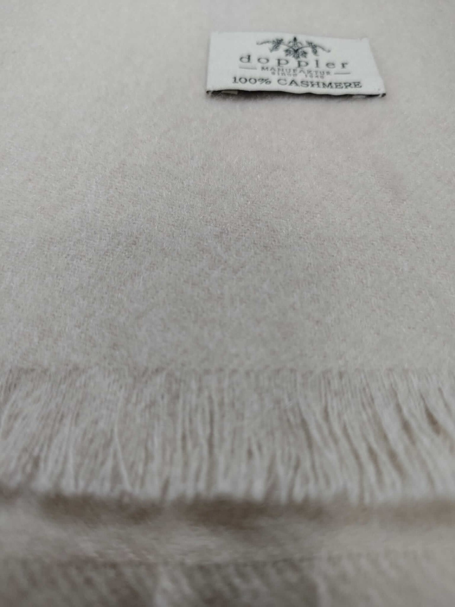 Doppler Manufaktur A Grade preloved pure cashmere scarf from Ireland, soft luxury wrap